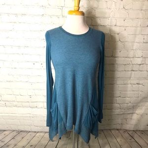 LOGO Lori Goldstein teal blue tunic